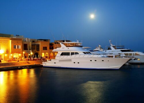 Charter privat de iahturi de lux