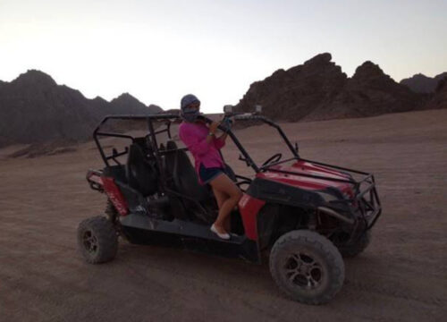 Safari cu cămile și plimbare cu dune buggy