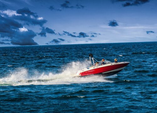 Croaziera cu speed boot